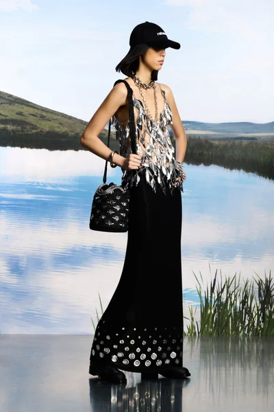 Look 5